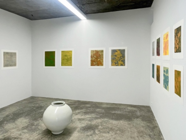 다양한 색채 어우러져 맛깔스러운 정월의 아침상 같은 전시 ‘동원의 정월’